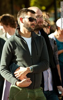 311032_10150319757443027_200380029_n